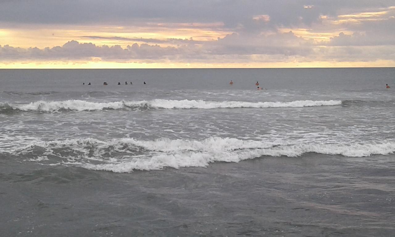 Repag Wayan Canggu Hostel Kuta Lombok Buitenkant foto