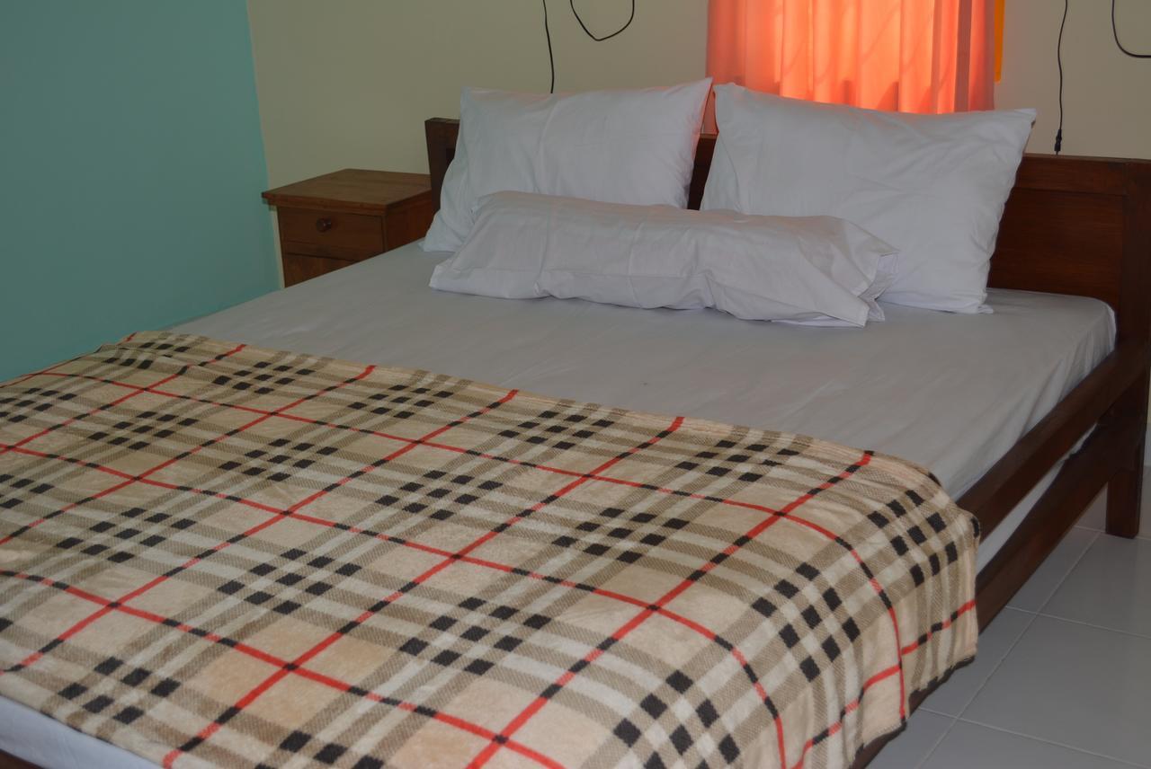 Repag Wayan Canggu Hostel Kuta Lombok Buitenkant foto