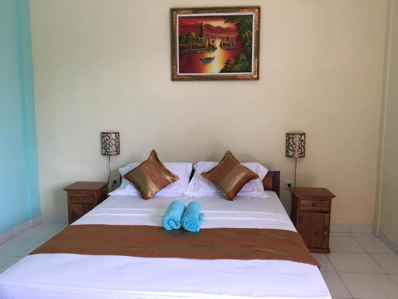 Repag Wayan Canggu Hostel Kuta Lombok Buitenkant foto